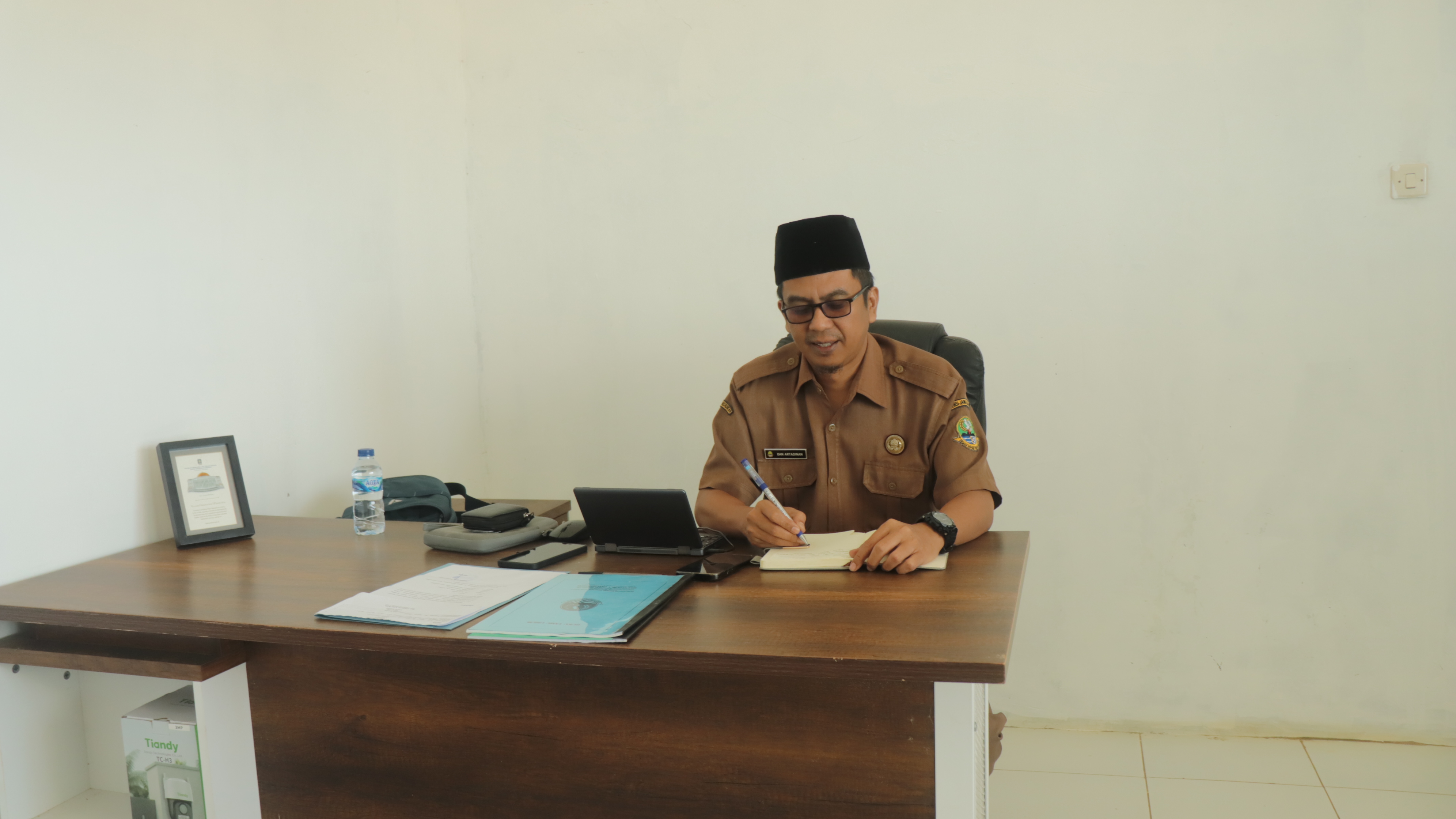 Pendidikan di Era Dopamin: Bagaimana Guru Bisa Tetap Menarik di Tengah Gempuran Konten?